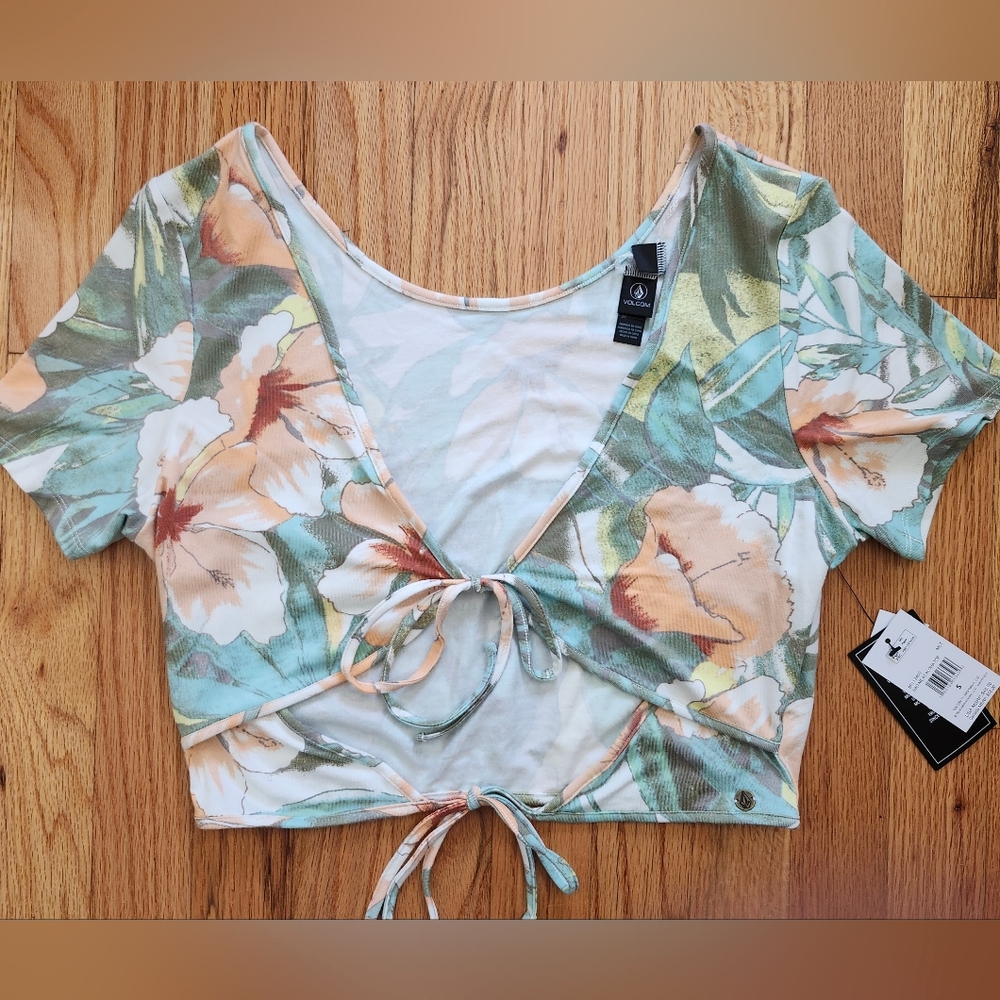 Volcom Women's Had Me at Aloha Short Sleeve Top Size S